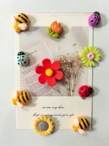 Resin bee and flower fridge magnet set, 3D garden collection