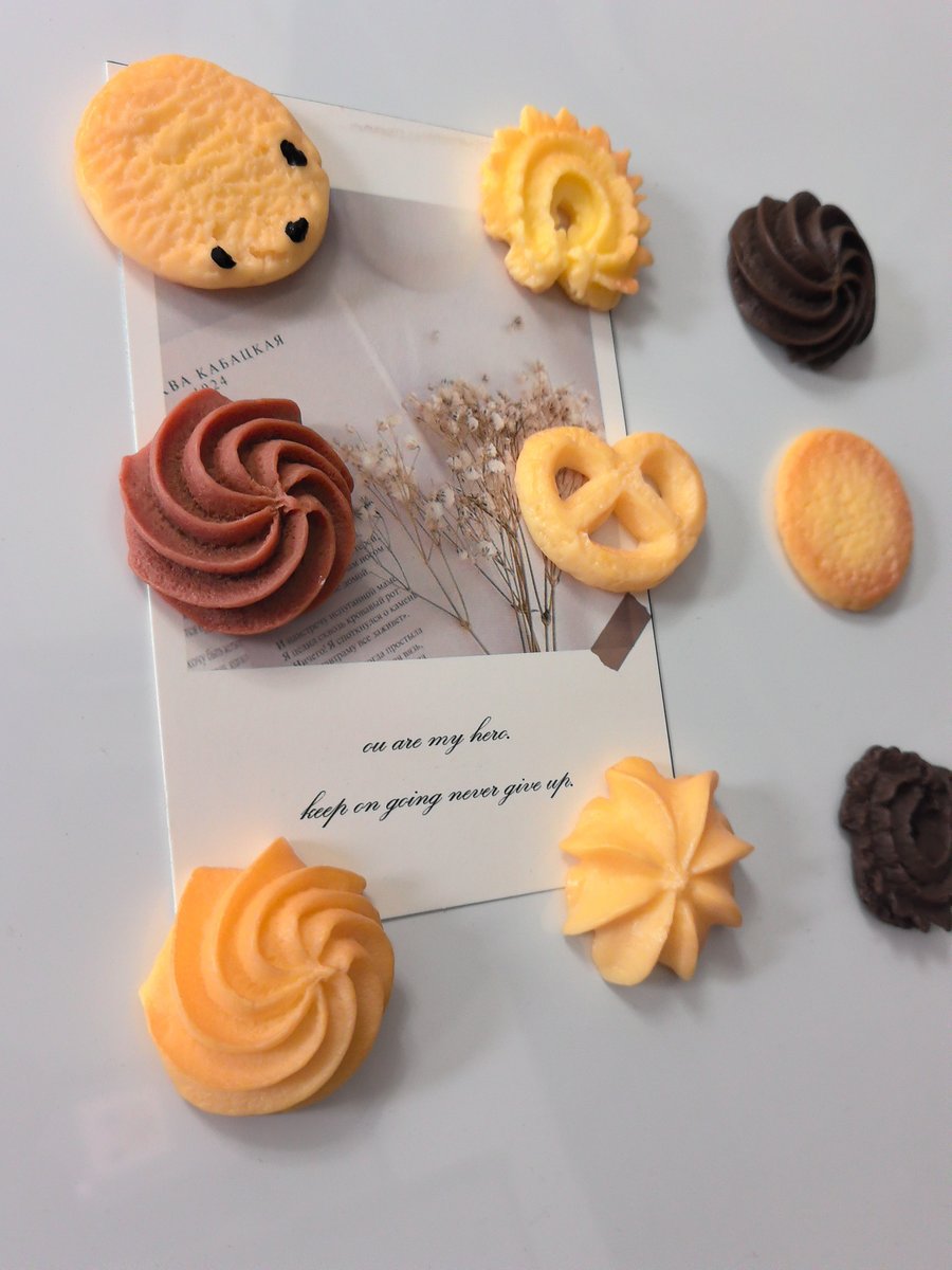 Resin cookie fridge magnet set, realistic dessert designs