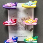 Resin sneaker-shaped fridge magnets, collectible shoe set