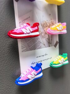 Resin sneaker-shaped fridge magnets, collectible shoe set