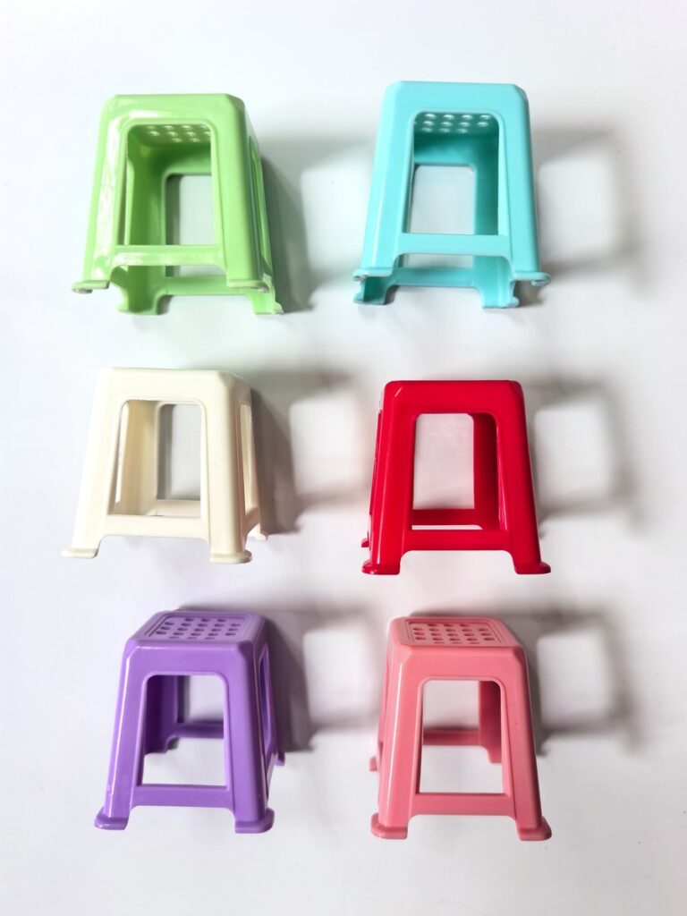 Resin miniature stool fridge magnets, novelty 3D collectible set